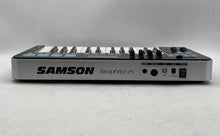 Load image into Gallery viewer, Samson Graphite 25 Black White Key Mini USB MIDI Keyboard Controller