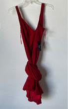 Load image into Gallery viewer, Lulus Womens Red V-Neck Back-Zip Sleeveless Long Maxi Dress Size L With Tag