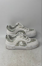 Load image into Gallery viewer, Karl Lagerfeld Womens Colden K24 White Low Top Lace-Up Sneaker Shoes Size 7M