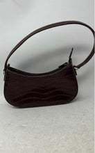 Load image into Gallery viewer, Liz Claiborne Womens Brown Crocodile Embossed Leather Inner Pockets Shoulder Bag