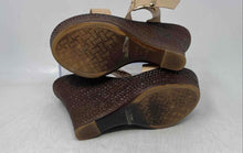 Load image into Gallery viewer, Italian Shoemakers Womens Brown Open Toe Wedge Platform Sandals Size 7.5