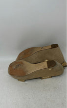 Load image into Gallery viewer, Michael Kors Womens Warren Gold-Tone Animal Print Platform Sandals Size 10M