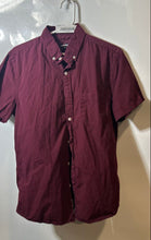 Load image into Gallery viewer, Express Mens Wine Collared Short Sleeve Button-Up Shirt Size Medium
