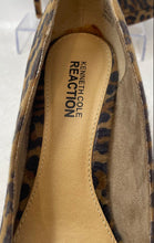 Load image into Gallery viewer, Kenneth Cole Reaction Womens Multicolor Animal Print Platform Heels Size 8.5