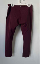 Load image into Gallery viewer, Lululemon Womens Red Pull-On Elastic Waistband Activewear Cropped Leggings Sz 6