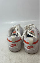 Load image into Gallery viewer, Nike Kids Court Borough Low 2 BQ5448-114 White Orange Basketball Shoes Size 5Y