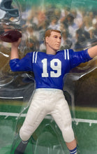 Load image into Gallery viewer, Hasbro Starting Lineup Johnny Unitas & Raymond Berry Action Figures Sealed