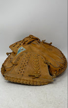 Load image into Gallery viewer, Buck's Unisex Leather Mitt Big Snatcher SnapFlex Baseball Size 73-42