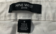 Load image into Gallery viewer, Nine West Womens White Embroidered Floral Print Denim Capri Jeans Pants Size 4