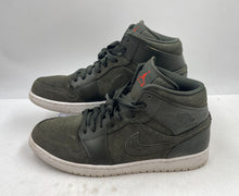Load image into Gallery viewer, Authentic Nike Mens Air Jordan 1 Mid 554724-302 Green Sneaker Shoes Size 12