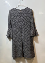 Load image into Gallery viewer, Tommy Hilfiger Womens Black White Floral Print 3/4 Bell Sleeve A-Line Dress Sz 6