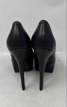 Load image into Gallery viewer, Steve Madden Womens Black Leather Round Toe Platform Pump Heels Size 6.5B