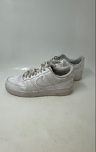 Load image into Gallery viewer, Nike Mens Air Force 1 Low White Low Top Lace-Up Sneaker Shoes Size 11.5 Dirty
