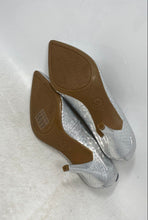 Load image into Gallery viewer, Michael Kors Womens Flex Silver Snakeskin Leather Pointed Toe Pump Heels Size 7M