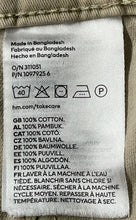 Load image into Gallery viewer, H&M Womens Khaki Cotton Flat Front Stretch Pockets Cargo Pants Size 2