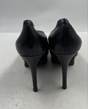 Load image into Gallery viewer, Authentic Vera Wang Lavender Womens Black Platform Pump Heels Size 7.5M Damaged