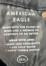 Load image into Gallery viewer, American Eagle Outfitters Womens Black Distressed Skinny Jeans Size 000 Short