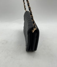 Load image into Gallery viewer, Badgley Mischka Womens Black Gold Inner Pockets Chain Strap Shoulder Bag