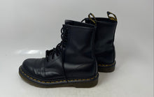 Load image into Gallery viewer, Dr. Martens Womens 1460 Black Leather Round Toe Lace-Up Combat Boots Size 7