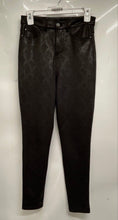 Load image into Gallery viewer, Guess Womens Black Snake Print Flat Front Pockets Skinny Leg Ankle Pants Size 2