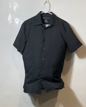 Load image into Gallery viewer, Perry Ellis Mens Black White Geometric Print Short Sleeve Button-Up Shirt Size M