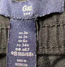 Load image into Gallery viewer, Gap Womens Black Elastic Waist Stretch Skinny Leg Cropped Pants Size 2R