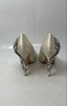 Load image into Gallery viewer, Badgley Mischka Womens Royal Cream & Silver Rhinestones High Pump Heels Size 7.5