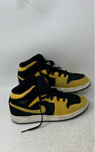 Load image into Gallery viewer, Nike Boys Air Jordan 1 Mid 554725-071 Yellow Black Sneakers Shoes Sz 6.5Y Dirty