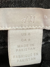Load image into Gallery viewer, H&M Womens Black Denim 5-Pockets Dark Wash High-Rise Skinny Jeans Pants Size 6