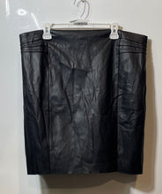 Load image into Gallery viewer, Express Womens Black Pleated Stitch Back-Zip A-Line Skirt Size 18
