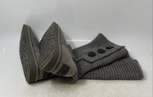 Load image into Gallery viewer, UGG Australia Womens Classic Cardy Gray Knit Round Toe Winter Boots Size 8