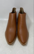 Load image into Gallery viewer, Di Bella Womens Brown Leather Square Toe Pull-On Ankle Boots Size US 8 EUR 39