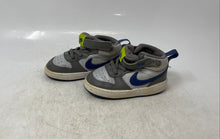 Load image into Gallery viewer, Nike Kids Court Borough Mid 2 Gray Low Top Lace-Up Sneaker Shoes Size 7C