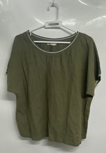Load image into Gallery viewer, Terzo Millennio Womens Green Round Neck Short Sleeve Pullover Blouse Top Size M