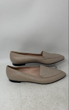 Load image into Gallery viewer, Avellini Womens Beige Leather Pointed Toe Slip-On Loafer Flats Size EUR 41