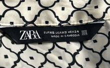 Load image into Gallery viewer, Zara Womens Beige Black Geometric Print Long Sleeve Button-Up Shirt Size XS