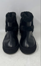 Load image into Gallery viewer, Juicy Couture Womens Black Leather Fur-Trim Round Toe Pull-On Snow Boots Size 8