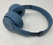 Load image into Gallery viewer, Beats By Dr. Dre Solo 4 Headphones w/ AUX Cable USB Charger And Black Case NCL