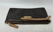 Load image into Gallery viewer, Calvin Klein Womens Brown Signature Print Zipper Wristlet Wallet