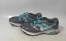 Load image into Gallery viewer, Nike Womens Air Dictate 429650-001 Gray Lace-Up Low Top Running Shoes Size 8