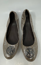 Load image into Gallery viewer, Authentic Tory Burch Womens Metallic Beige Snakeskin Ballet Flats Size 9.5M Worn