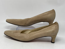 Load image into Gallery viewer, Authentic Salvatore Ferragamo Womens Beige Suede Pump Heels Size 9 Stained