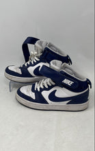 Load image into Gallery viewer, Nike Boys Court Borough 2 CD7782-107 Blue White Leather Basketball Shoes Sz 4.5Y