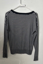 Load image into Gallery viewer, Banana Republic Womens Black White Striped Print Pullover Sweater Size XS
