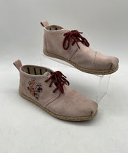 Load image into Gallery viewer, Toms Womens Bota Light Pink Round Toe Lace-Up Ankle Boots Size 7 Stained