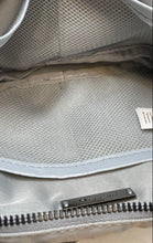Load image into Gallery viewer, Lululemon Womens Everywhere Gray Outer Pocket Zipper Belt Bag & Fanny Pack