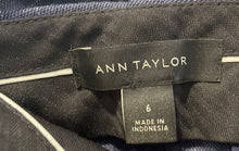 Load image into Gallery viewer, Ann Taylor Womens Blue Plaid Print Flat Front Straight Leg Dress Pants Size 6