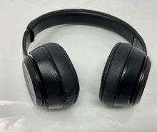 Load image into Gallery viewer, Beats By Dr. Dre Solo3 Black Wireless Over-The-Ear Headphones With Case NCL
