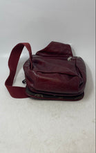Load image into Gallery viewer, Amerileather Mens Red Outer Pocket Adjustable Strap Medium Sling Crossbody Bag