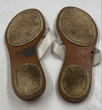 Load image into Gallery viewer, Authentic Tory Burch Womens White Brown Leather Flat Flip-Flop Sandals Size 6.5M